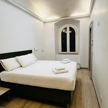 My House Daire Roma