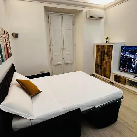 My House Daire Roma